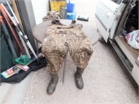 SIZE 9 CABELA'S INSULATED WADDERS