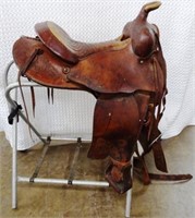 Hereford Brand Western 15" Saddle with Rack