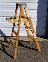 Keller 4' Wood Step Ladder Model W-4