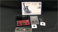 Lot of uncirculated and proof coin sets