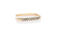 GOLD AND DIAMOND BANGLE BRACELET, 31g