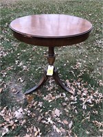 Mid Century Round wood table by Deilcraft