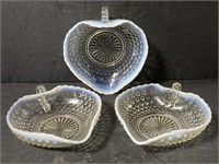 1940s moonstone heart glass bon-bon bowl trio