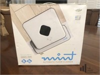 Mint Automatic Floor Cleaner