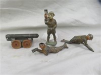 4PC VINTAGE METAL MILITARY SOLDIER TOYS 3.5"T