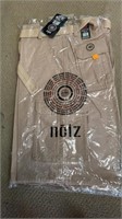 Noiz khaki shorts size 42