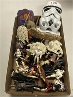 Star Wars Action Figures & Collectible Toys
