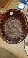 STONEWARE CAKE MOLD