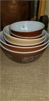 6 pyrex bowls