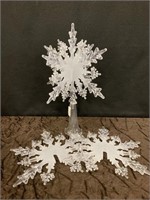 16” Acrylic Snowflake w/ Extra Pieces