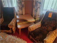 2 International Furniture Vintage Felt Chairs