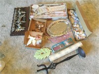 assorted home decorator items