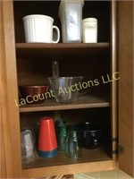 3 shelves mis kitchenware