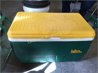 packer color Igloo cooler