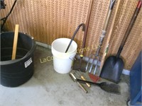 shovel hay fork black tub gardening tools