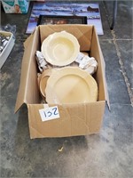 Box of Home trends cream dishes