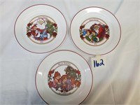 set of 3 Christmas Corelle Plates