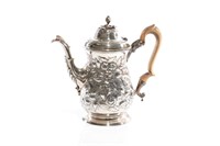 GEORGE III ENGLISH SILVER COFFEE POT, 770g