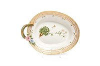 ROYAL COPENHAGEN FLORA DANICA OVAL DISH