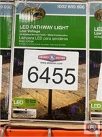 Hampton Bay LED pathway light low voltage