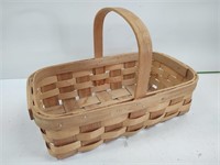 Vintage Baskerville Basket
