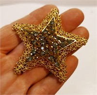 Vintage Star rhinestone brooch