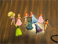 Disney Princess lot of Polly Pockets with Clothes