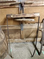 primitive barrel lid tool 22x43