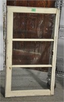 Vintage wood framed window - info