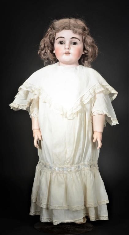 Antique & Collectible Doll Auction