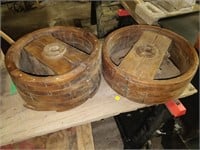 2 primitive pulleys one needs work 14 and 16 D