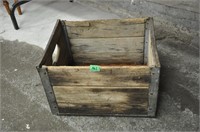 Vintage metal & wood dairy crate - info