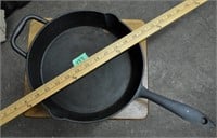 Lagostina cast iron pan