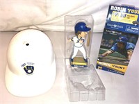 Robin Yount Bobblehead in Box & 1982 Brewers