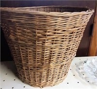 laundry storage basket 15" tall, 18" diameter