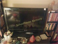 Sanyo 40" ? Flat screen with remote. Does work