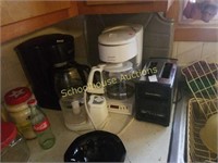 2 coffee pots, toaster, and chopper