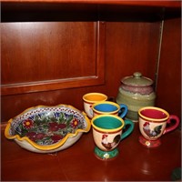 Rooster Mugs and Pottery Décor