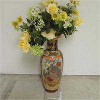 Vase & Floral Décor