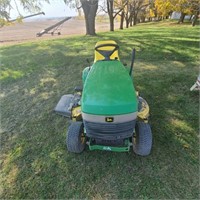 JD LX279 Lawn Mower