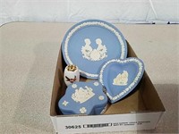 3 Wedgewood decorative pieces and toothpick