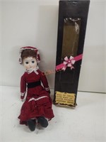 Very old Doll of China with body of cloth western