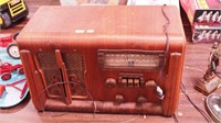 Wooden tabletop electric radio with dial