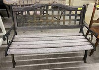 WOOD/WROUGHT IRON PARK BENCH