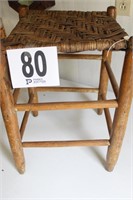 Hickory bottom primitive stool