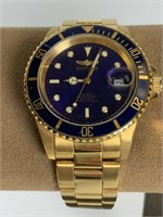 Invicta professional diver blue dial wristwatch