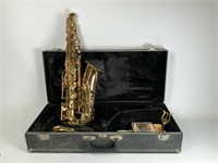 Vito Alto Saxophone in case