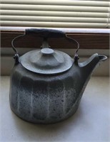 Wagner Colonial teapot, 1902