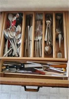 Contents of silverware drawer