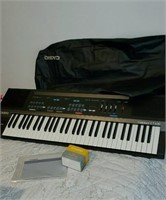 Casiotone CT-630 electric keyboard
With cover,